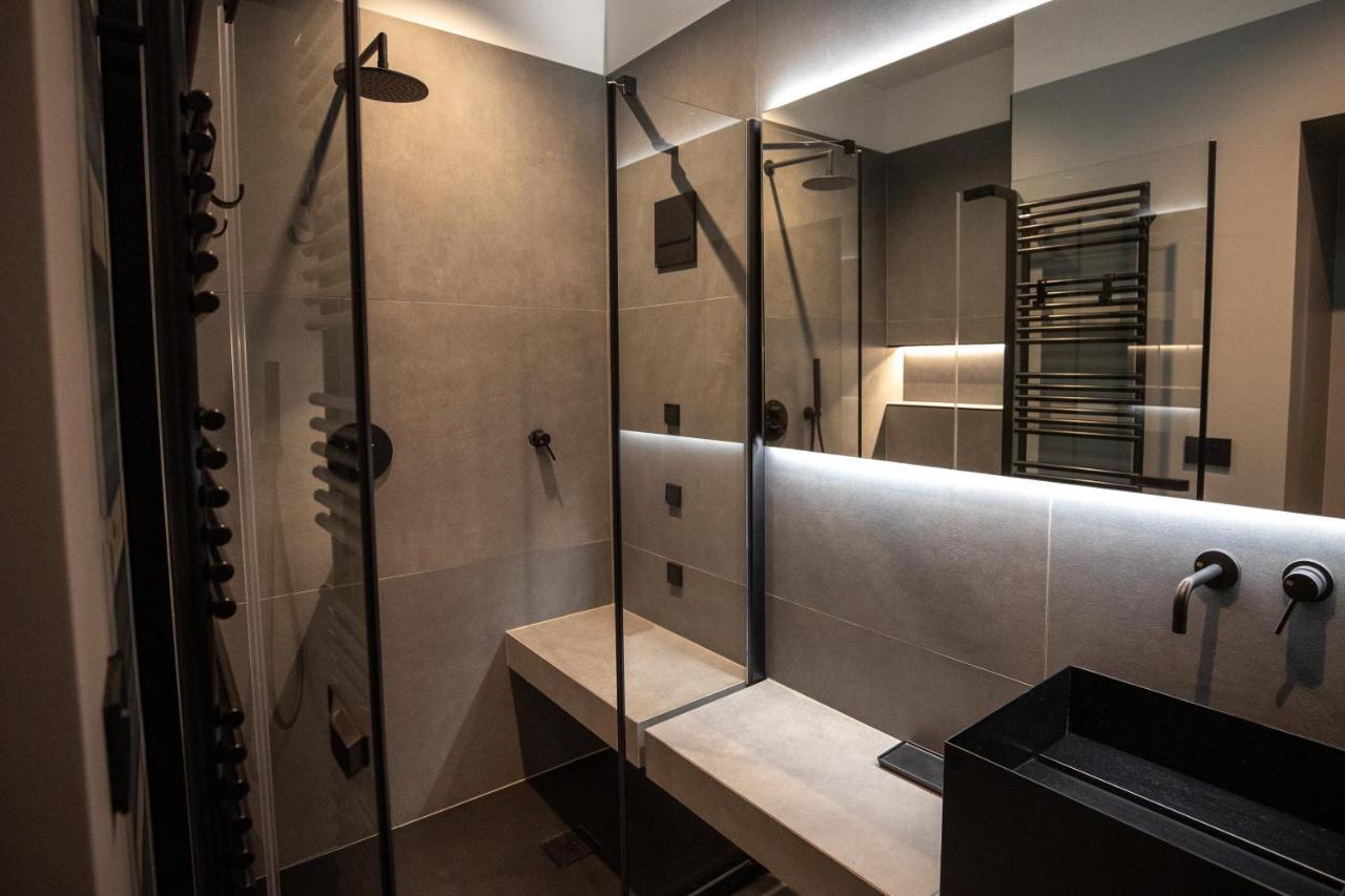 S1 Luxury Suites And Rooms Trieste Exterior photo