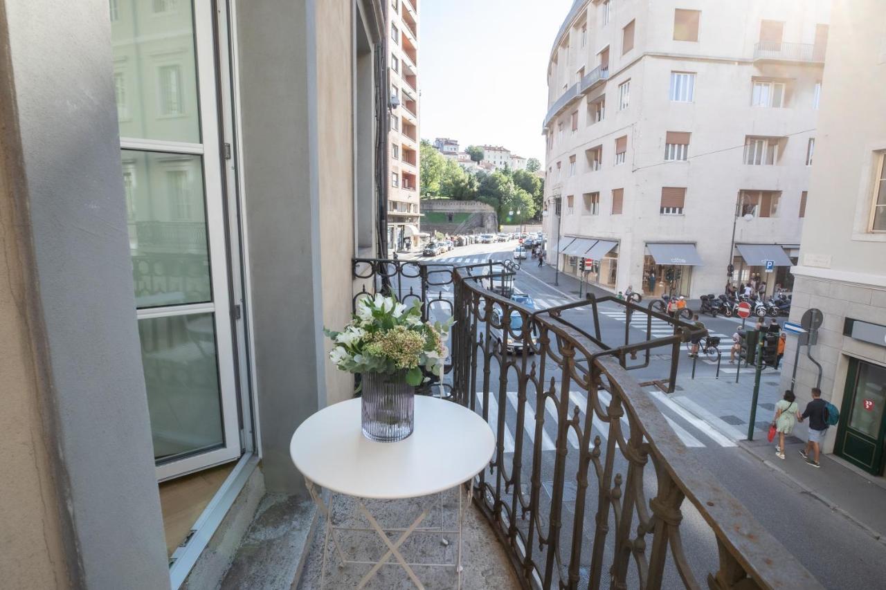 S1 Luxury Suites And Rooms Trieste Exterior photo