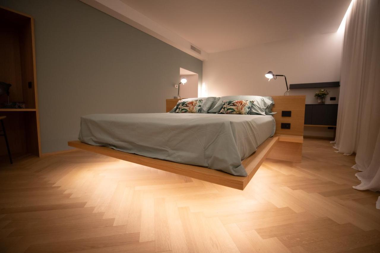 S1 Luxury Suites And Rooms Trieste Exterior photo