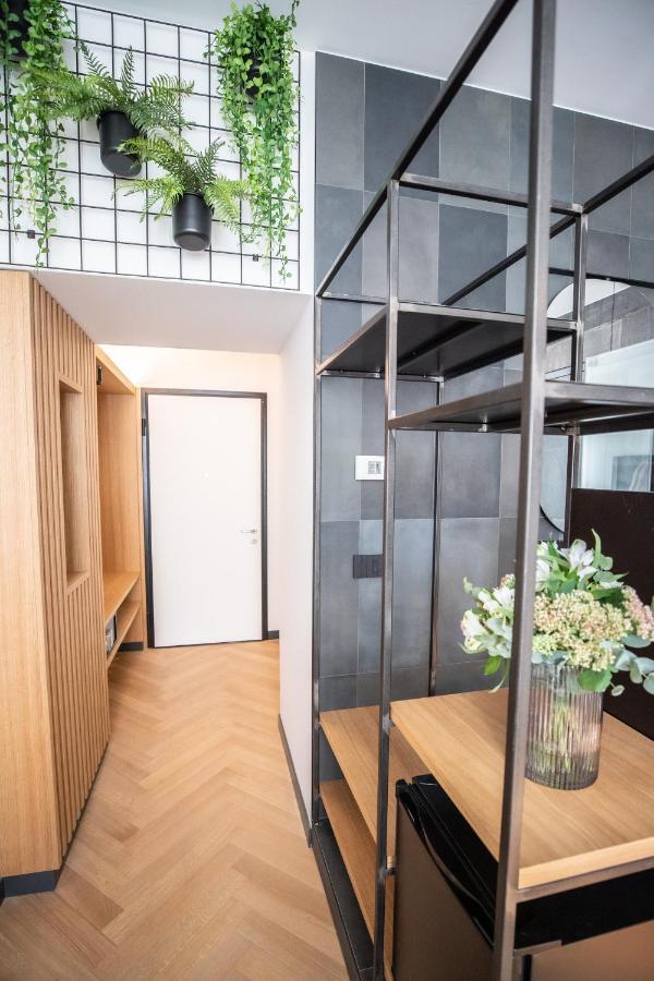 S1 Luxury Suites And Rooms Trieste Exterior photo